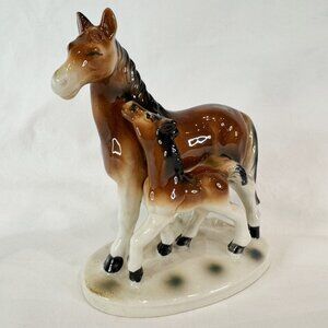 Vintage Porcelain Horse Figurine With Foal Statue Hand Painted Glazed Realistic